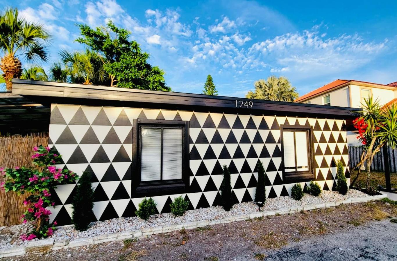 Beach Bungalow By The Sea 2 Cocoa Beach Exteriör bild
